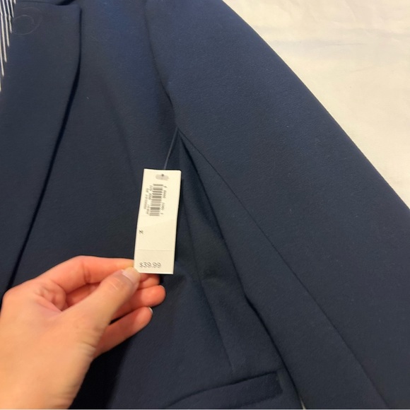 Classic Navy Women’s Suit - Picture 2 of 5